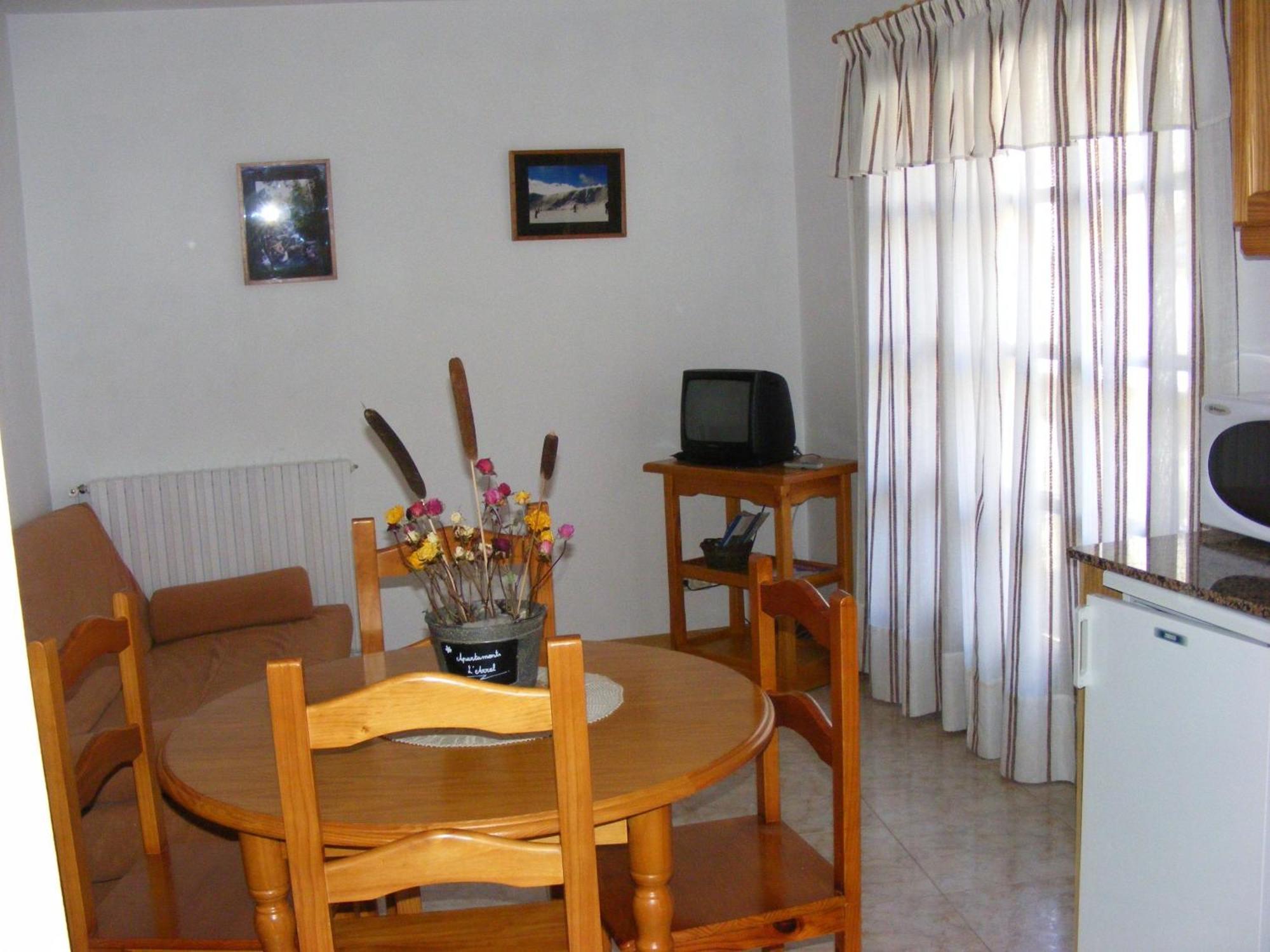 Apartaments L'Arrel Espot Exterior foto